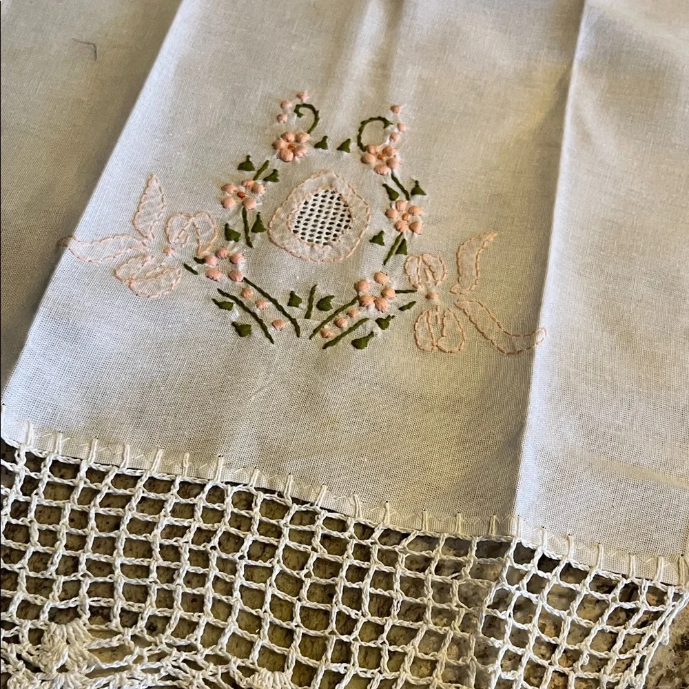Embroidered White hand Towel with Pink and Green Floral Design NWOT
